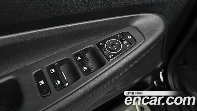 Hyundai Santafe 2019 — photo 23