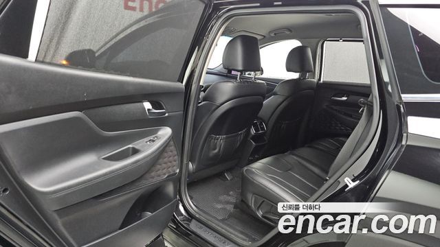 Hyundai Santafe 2019 — photo 16