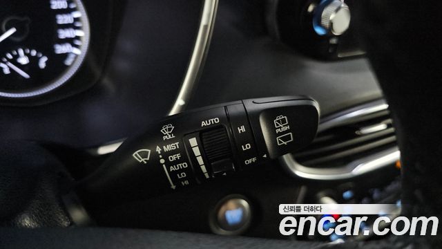 Hyundai Santafe 2019 — photo 27