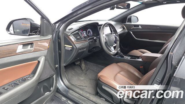 Hyundai Sonata 2018 — photo 13