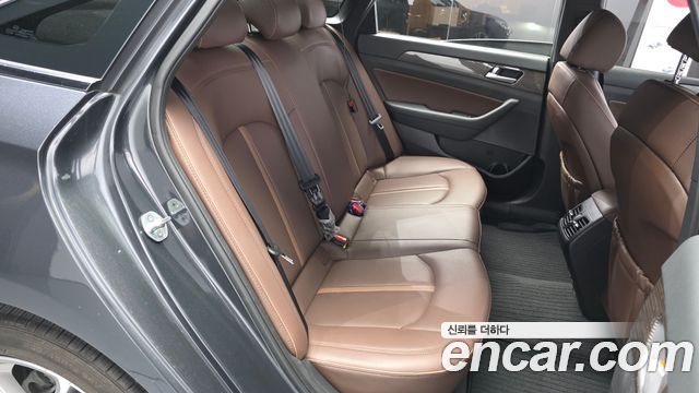Hyundai Sonata 2018 — photo 18