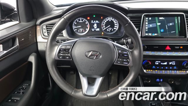 Hyundai Sonata 2018 — photo 19