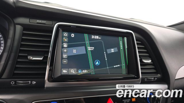 Hyundai Sonata 2018 — photo 21