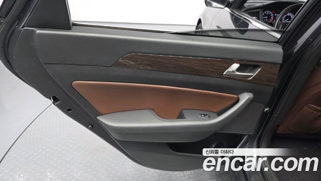 Hyundai Sonata 2018 — photo 15
