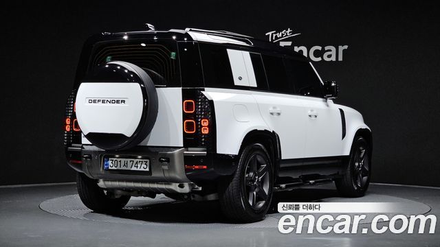Land Rover Defender 2024 — photo 2