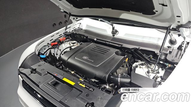 Land Rover Defender 2024 — photo 6