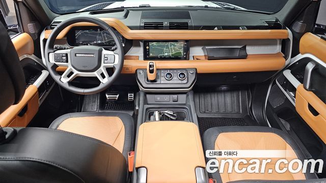 Land Rover Defender 2024 — photo 10