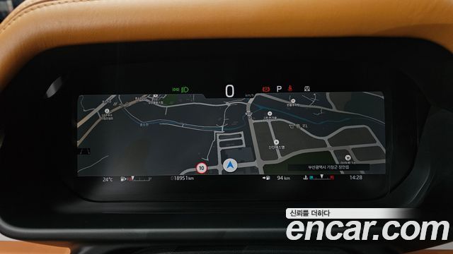 Land Rover Defender 2024 — photo 11