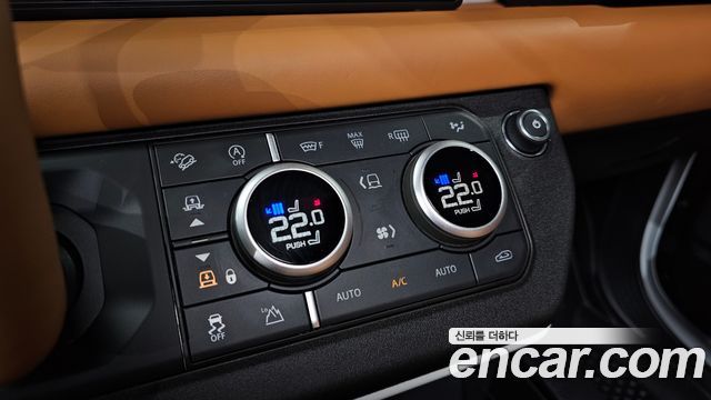 Land Rover Defender 2024 — photo 26