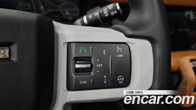 Land Rover Defender 2024 — photo 29