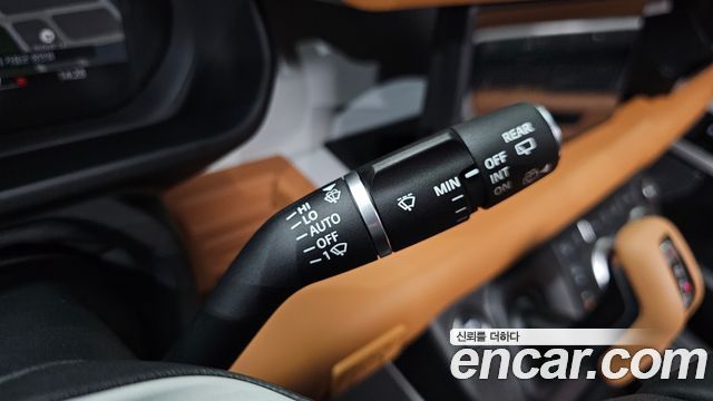 Land Rover Defender 2024 — photo 33