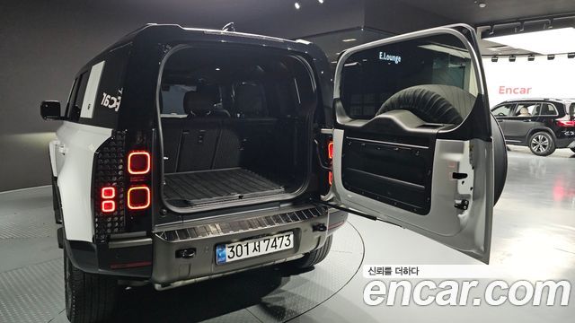 Land Rover Defender 2024 — photo 38
