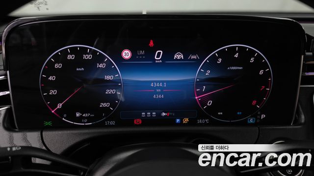 Mercedes-Benz E-Class 2026 — photo 11