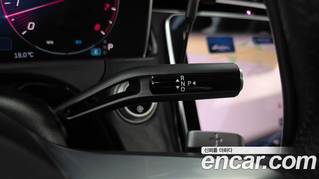 Mercedes-Benz E-Class 2026 — photo 12