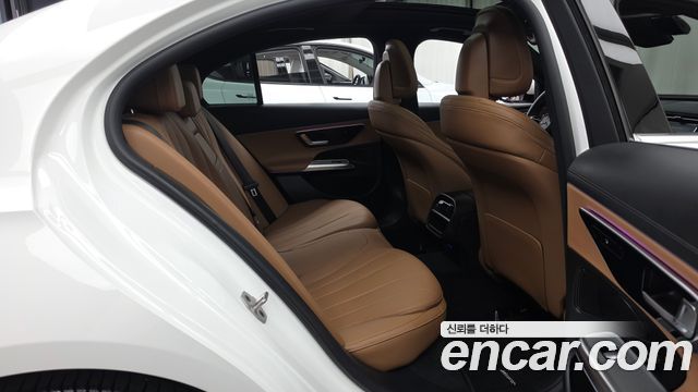 Mercedes-Benz E-Class 2026 — photo 18