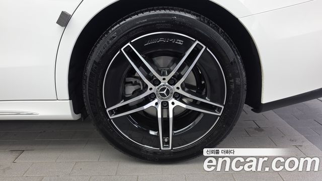 Mercedes-Benz E-Class 2026 — photo 7