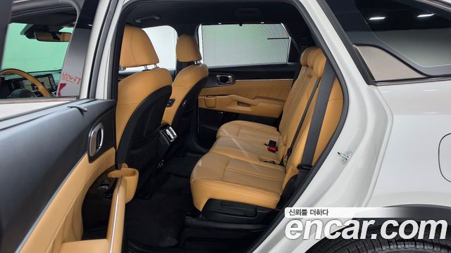 Kia Sorento 2023 — photo 17