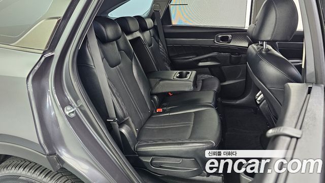 Kia Sorento 2023 — photo 17