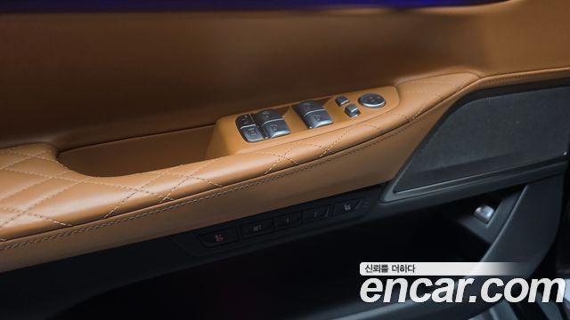 BMW 7-Series 2021 — photo 27
