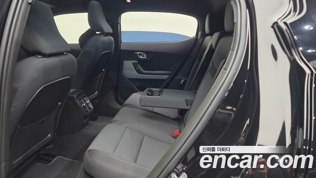 Polestar Polestar 2 2022 — photo 18