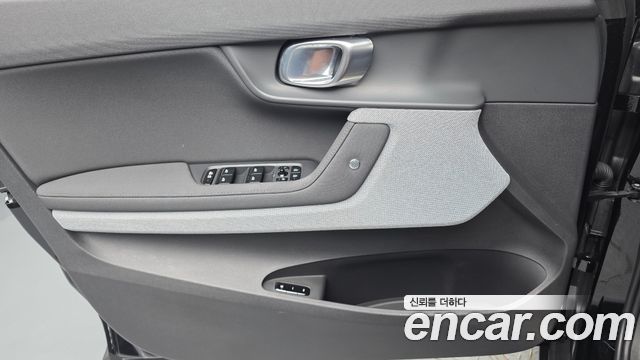 Polestar Polestar 2 2022 — photo 14