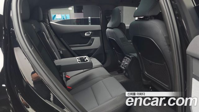 Polestar Polestar 2 2022 — photo 16