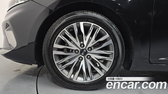 Kia K7 2021 — photo 5