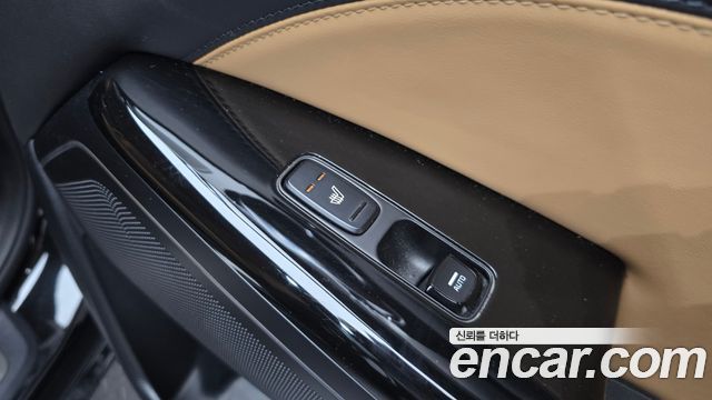 Kia K7 2021 — photo 24