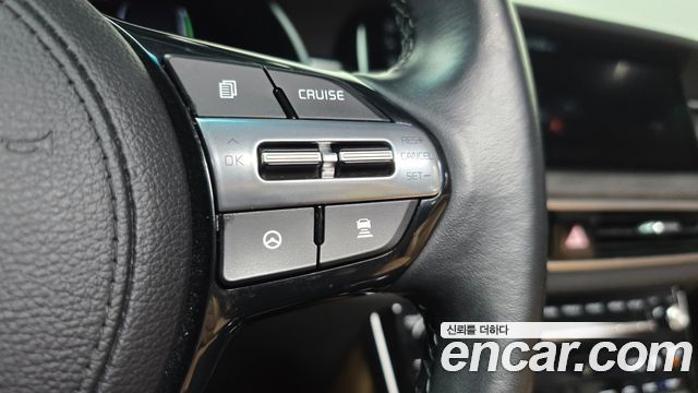 Kia K7 2021 — photo 32