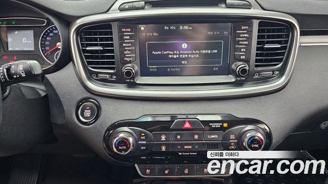 Kia Sorento 2016 — photo 15