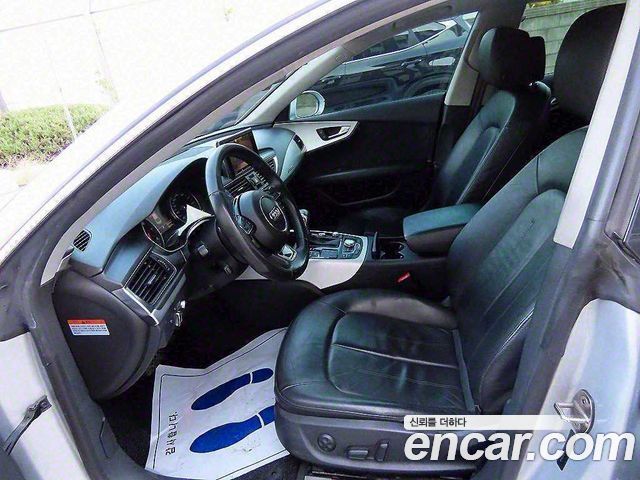 Audi A7 2012 — photo 10