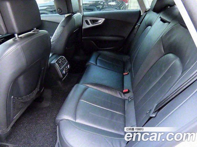 Audi A7 2012 — photo 11