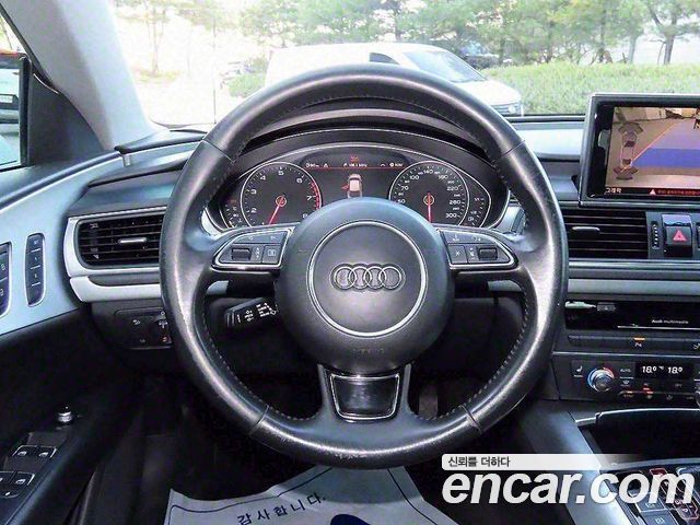 Audi A7 2012 — photo 12
