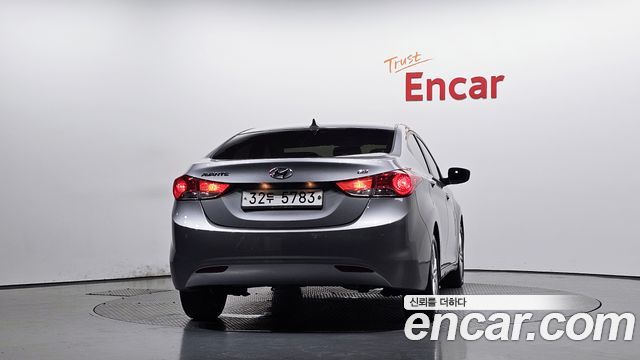Hyundai AVANTE 2014 — photo 4