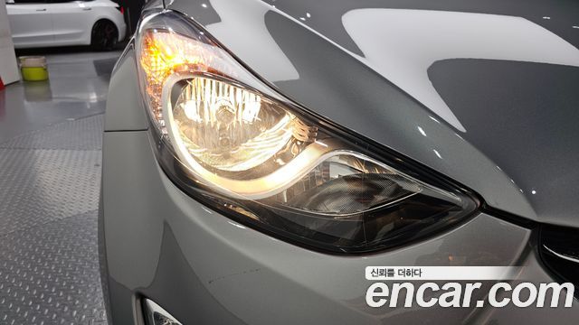 Hyundai AVANTE 2014 — photo 8