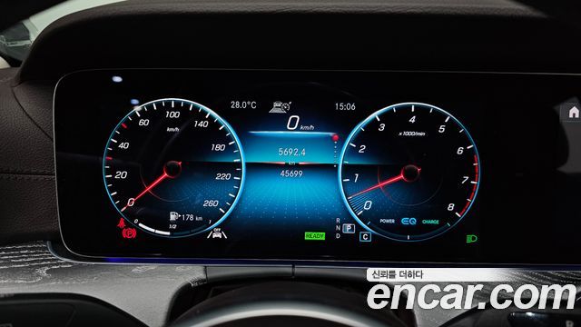 Mercedes-Benz CLS-Class 2021 — photo 11