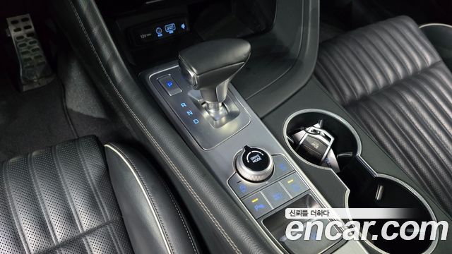 Genesis G70 2018 — photo 12