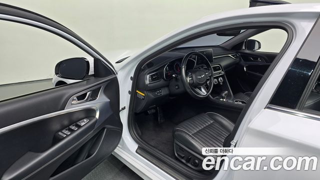 Genesis G70 2018 — photo 17