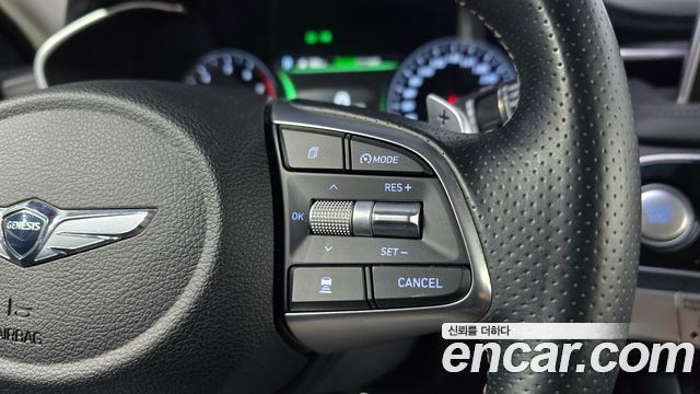 Genesis G70 2018 — photo 24