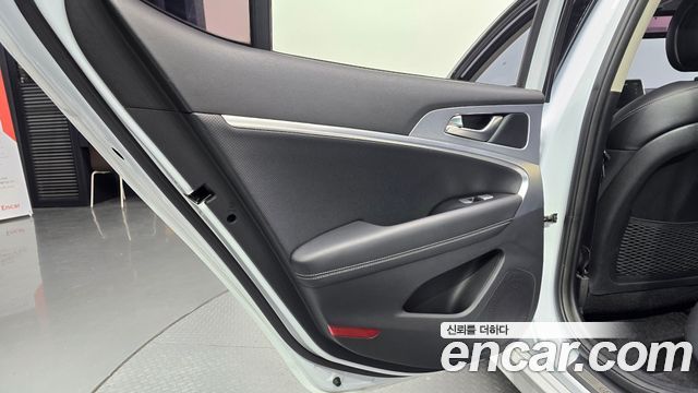 Genesis G70 2018 — photo 15