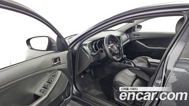 Kia K5 2015 — photo 10