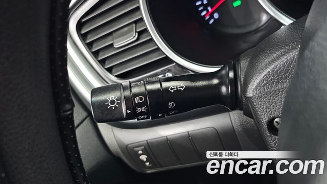 Kia K5 2015 — photo 18