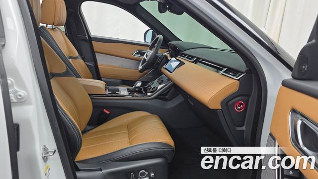 Land Rover Range Rover Velar 2022 — photo 17