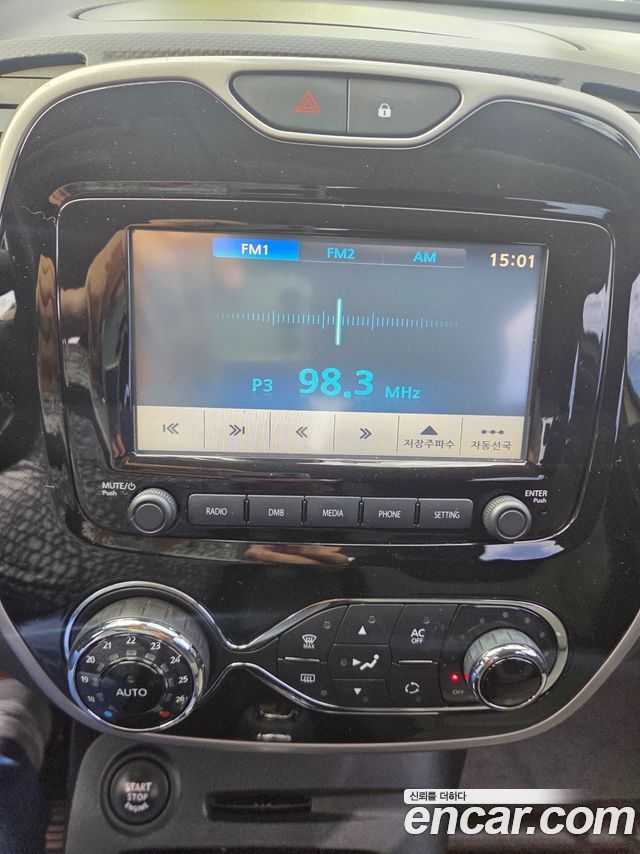 Renault Korea QM3 2015 — photo 12