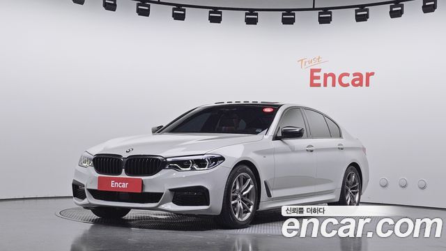 BMW 5-Series 2019 — photo 1