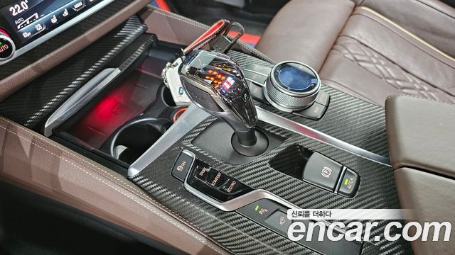 BMW 5-Series 2019 — photo 12