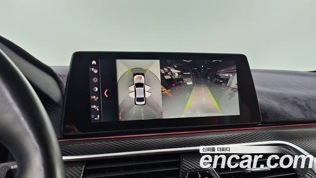 BMW 5-Series 2019 — photo 21
