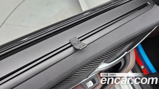 BMW 5-Series 2019 — photo 33