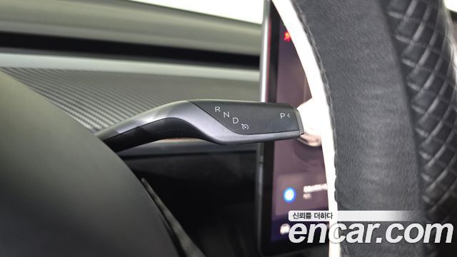 Tesla Model Y 2022 — photo 12