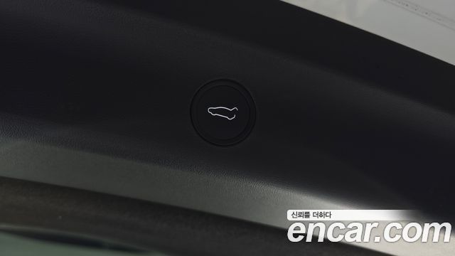 Tesla Model Y 2022 — photo 23